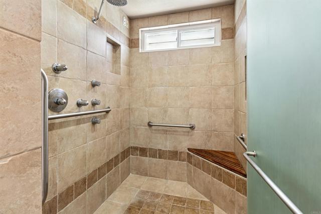 Detail Gallery Image 16 of 22 For 6940 Worchester Pl, San Diego,  CA 92126 - 3 Beds | 2/1 Baths