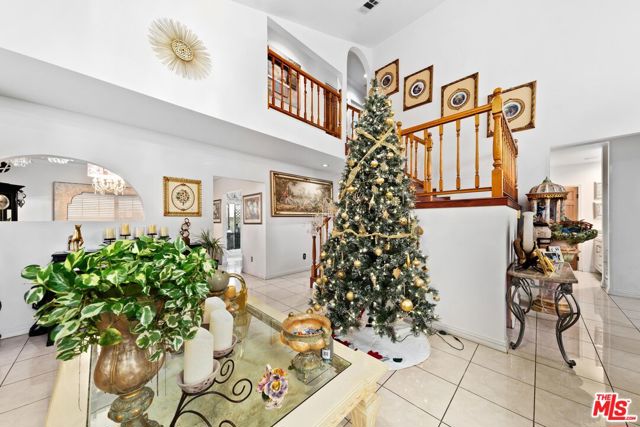 1747 N Avenue 46, Los Angeles CA: https://media.crmls.org/mediaz/b198bf7d-652b-4aab-8348-f35dbd989f3a.jpg