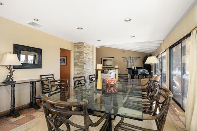 40480 Via Entrada, Rancho Mirage CA: https://media.crmls.org/mediaz/b198d37d-a68d-49bf-b4d1-d2c97567dfba.jpg