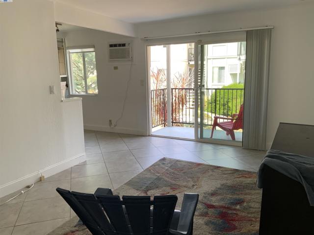 1590 Sunnyvale Ave, Walnut Creek, California 94597, 2 Bedrooms Bedrooms, ,1 BathroomBathrooms,Condominium,For Sale,Sunnyvale Ave,41065146