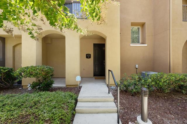 1823 Peach Court, Chula Vista CA: https://media.crmls.org/mediaz/b1995b0b-5f78-443e-b827-6a9e8ac869a8.jpg