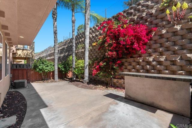 1342 Sky Ridge Court, San Marcos CA: https://media.crmls.org/mediaz/b19b3773-38d4-469f-9d60-b0c21601f2dc.jpg