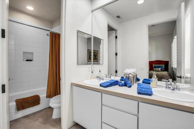 247 Loch Lomond Road, Rancho Mirage CA: https://media.crmls.org/mediaz/b19bc028-5fe0-4b9e-bf06-9e23dc2946f1.jpg