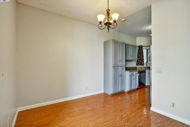 3402 Pinewood Ter, Fremont CA: https://media.crmls.org/mediaz/b19bcb22-a0b7-49b0-9c0a-b4d06c504706.jpg