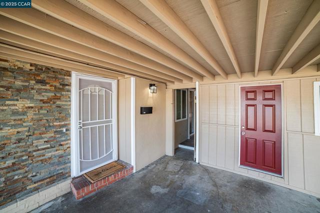 389 James St, Livermore CA: https://media.crmls.org/mediaz/b19cab35-23bd-44ab-955f-9a29af6bb4d4.jpg