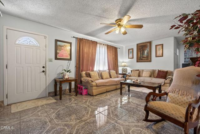 657 Sheridan Way, Ventura CA: https://media.crmls.org/mediaz/b19d1dd2-878d-46bb-aace-25131aed522d.jpg