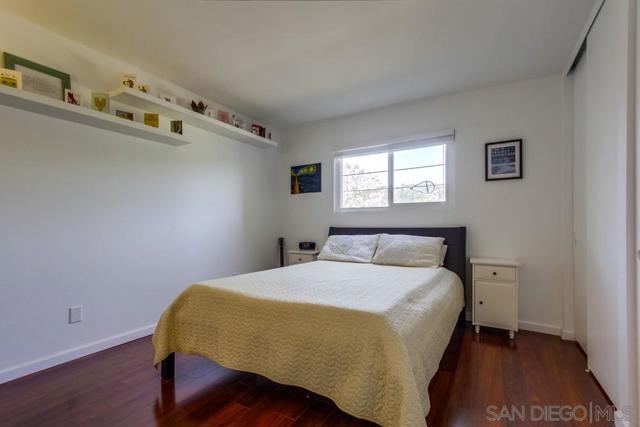 2609 Pico Pl, San Diego CA: https://media.crmls.org/mediaz/b19d5873-bb4f-4ea9-b61b-4c338ebdc7c1.jpg
