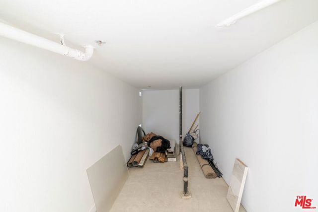 5521 Kester Avenue, Sherman Oaks CA: https://media.crmls.org/mediaz/b19dd89d-8b2b-4bc5-9c3e-800d72346b49.jpg