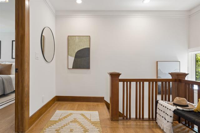 Image 29 of 41 For 3208 Claremont Ave