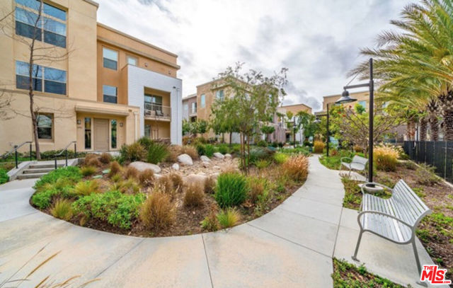 552 E Carson Street, Carson CA: https://media.crmls.org/mediaz/b19f1c96-b095-4887-a1e7-b8d05683eeab.jpg