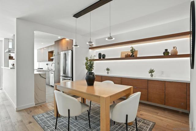 222 Quince St, San Diego CA: https://media.crmls.org/mediaz/b1a0d86f-0b83-4d3a-98b3-12d37a471e53.jpg