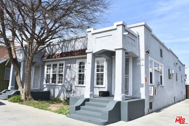 603 W 47th Street, Los Angeles CA: https://media.crmls.org/mediaz/b1a1dbea-df41-48d5-9b71-a1e5b1b09874.jpg
