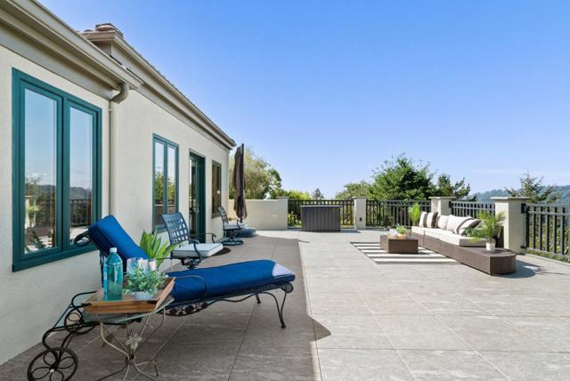 17 Kite Hill Road, Santa Cruz CA: https://media.crmls.org/mediaz/b1a2104e-43a0-49bc-b25f-f3c20662e2cd.jpg