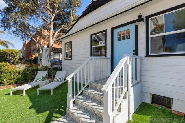 Image 2 of 42 For 803 Vanitie Ct