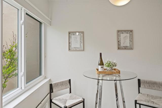 918 Beach Park Boulevard, Foster City CA: https://media.crmls.org/mediaz/b1a2ff8d-9444-4326-8e51-e849c6b98522.jpg