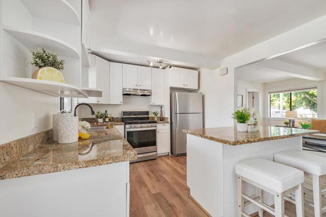 1312 Carlton Avenue, Menlo Park CA: https://media.crmls.org/mediaz/b1a35c74-2a62-497b-bb4c-af85517bcb15.jpg