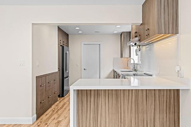 714 Rockaway Beach Avenue, Pacifica CA: https://media.crmls.org/mediaz/b1a42e27-caaa-4566-999d-25e45688a731.jpg