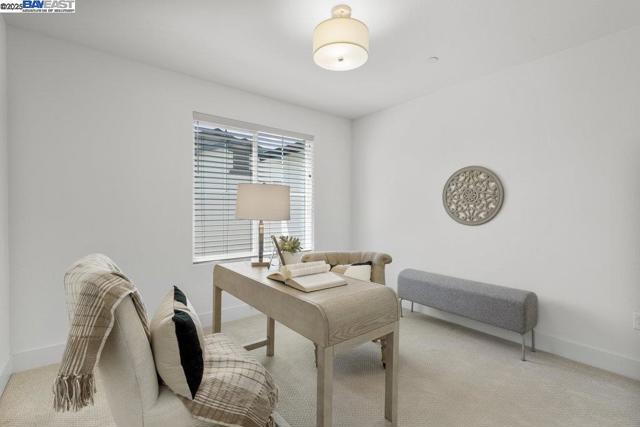 8918 Rudder Way, Newark CA: https://media.crmls.org/mediaz/b1a49344-7a51-4e16-9d8c-cc5bcdde9965.jpg