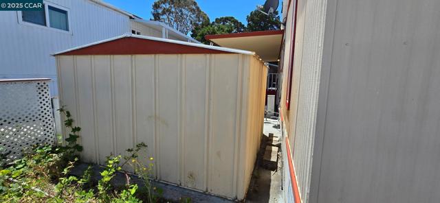 16401 San Pablo Ave, San Pablo CA: https://media.crmls.org/mediaz/b1a54e5f-8808-4264-84cc-2d60aa5e4c52.jpg