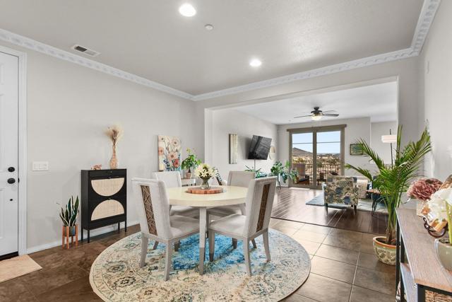 Detail Gallery Image 8 of 37 For 2233 Capistrano Way #18,  Chula Vista,  CA 91915 - 4 Beds | 3 Baths