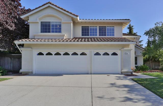3239 Pinot Blanc Way, San Jose CA: https://media.crmls.org/mediaz/b1a8e5b8-6ab8-4929-8df0-46f6b036cfcc.jpg