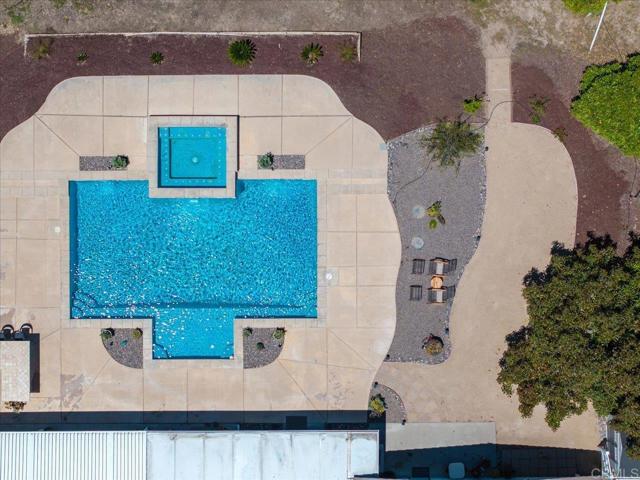 31158 Del Rey Road, Temecula CA: https://media.crmls.org/mediaz/b1a90632-269d-48cf-b965-94a779dc5047.jpg