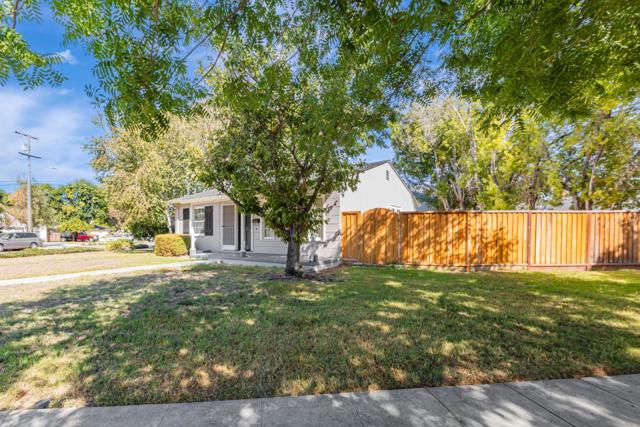 Image 1 of 37 For 1759 Heatherdale Avenue