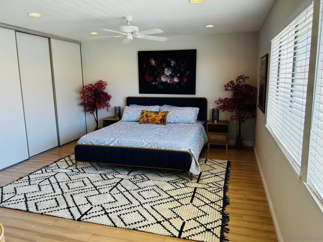 6135 Montecito Dr #5, Palm Springs, CA 92264