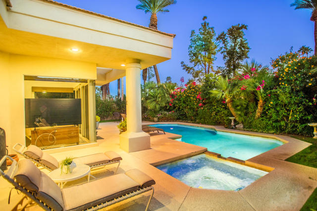 75273 Spyglass Drive, Indian Wells CA: https://media.crmls.org/mediaz/b1aade52-4846-41d8-9283-96145c929b64.jpg