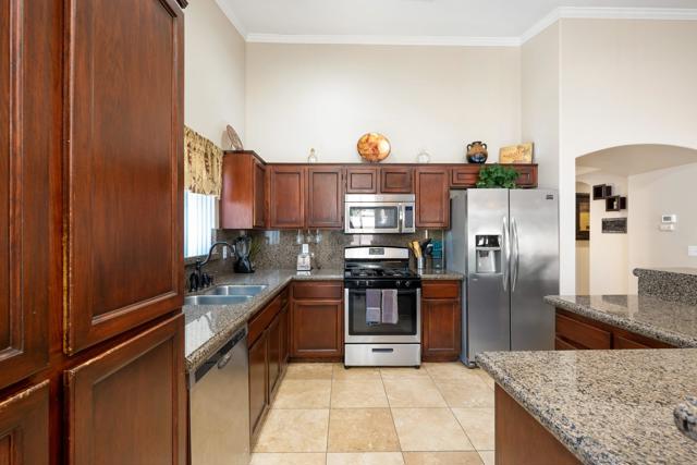 48068 Luna De Nicoleta Street, Coachella CA: https://media.crmls.org/mediaz/b1aaef5a-1362-46f0-890d-941cc3d08ec2.jpg