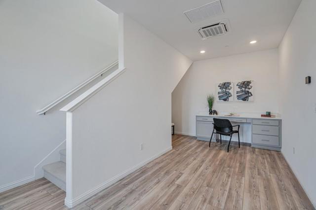 2044 Worthington Circle, Santa Clara CA: https://media.crmls.org/mediaz/b1ab78cd-7c2e-4a0c-80a5-4dca47861925.jpg