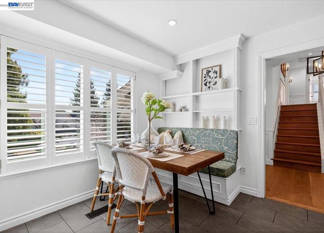 Image 6 of 60 For 976 Richard Ln