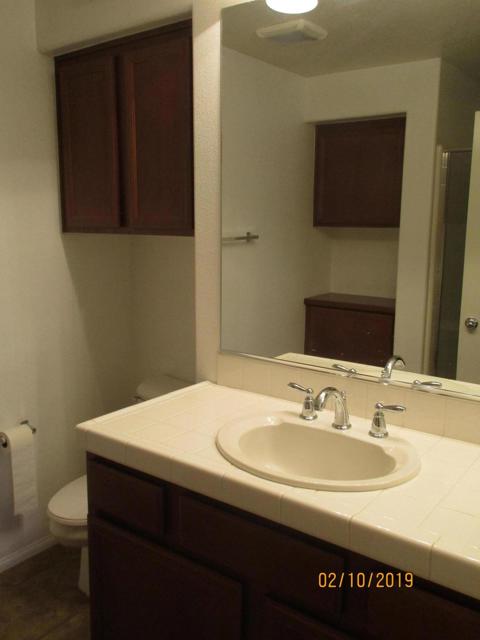 220 Paseo Bravo, Palm Desert CA: https://media.crmls.org/mediaz/b1ac12c2-7512-4955-8b07-95a0ace8e55c.jpg