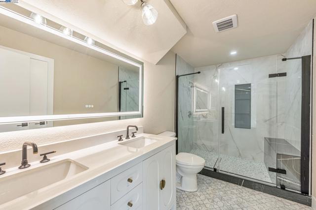 10745 Ridgeview Way, San Jose CA: https://media.crmls.org/mediaz/b1ad4fb0-d03f-45cb-aadc-145078b3a52a.jpg