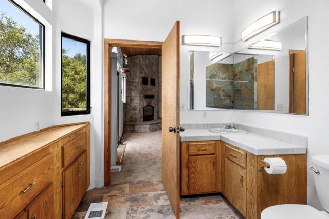 450 Hawk Ridge Road, Boulder Creek CA: https://media.crmls.org/mediaz/b1ae40e9-2711-4d11-b2f9-4b21399a88c2.jpg