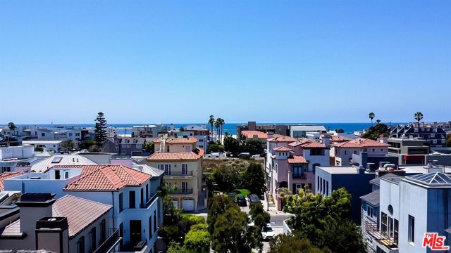 129 Spinnaker Mall, Marina del Rey, California 90292, 4 Bedrooms Bedrooms, ,3 BathroomsBathrooms,Single Family Residence,For Sale,Spinnaker,24426431