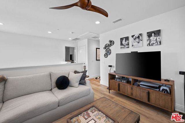 36731 Cordoba Trail, Beaumont CA: https://media.crmls.org/mediaz/b1b0086e-b86f-4de6-81db-bc46ee585a63.jpg