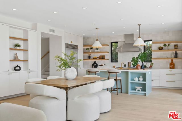 13048 Rose Avenue, Los Angeles CA: https://media.crmls.org/mediaz/b1b0d907-2dac-42cb-bce6-e370157cf360.jpg