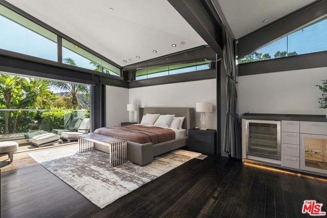 8538 Eastwood Road photo 14