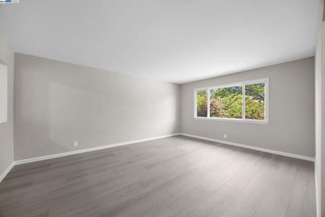 4580 Theresa Ave, Fremont CA: https://media.crmls.org/mediaz/b1b23079-99af-484f-8c57-ed24f71c26e6.jpg