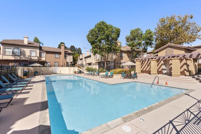 11358 Via Rancho San Diego Unit G, El Cajon CA: https://media.crmls.org/mediaz/b1b297e2-5568-472f-8bfe-b48939b1b048.jpg