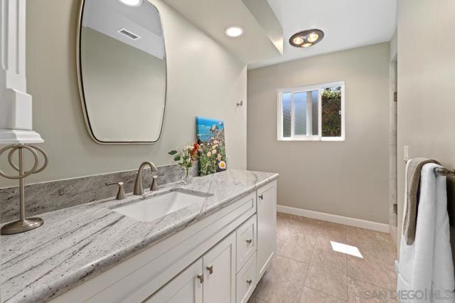 4744 Resmar Rd, La Mesa CA: https://media.crmls.org/mediaz/b1b2bfe7-ea65-48c0-9c6c-307142f8768b.jpg