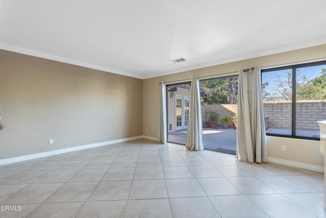 Detail Gallery Image 8 of 32 For 425 E Brookport St, Covina,  CA 91722 - 3 Beds | 3 Baths