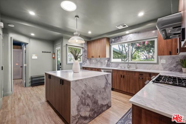 1903 S Primrose Avenue, Alhambra CA: https://media.crmls.org/mediaz/b1b40d9f-cc9c-42ab-81be-ce3cf45cf536.jpg