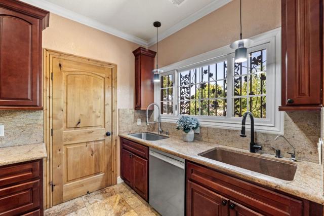 2536 Amethyst Drive, Santa Clara CA: https://media.crmls.org/mediaz/b1b416bb-5a95-4513-82d0-8e819ae155ae.jpg