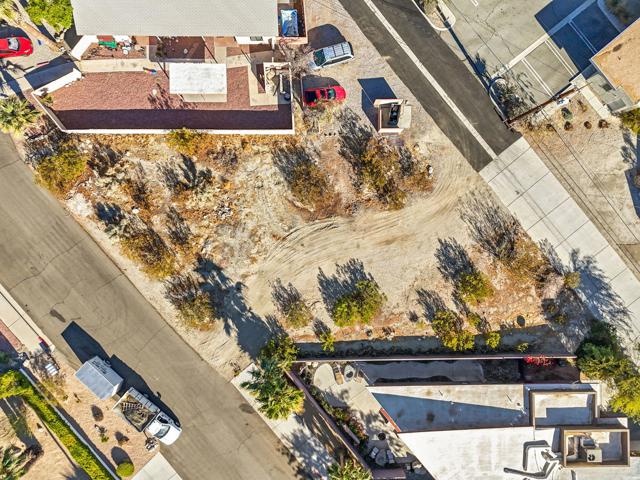 2670 Junipero Avenue, Palm Springs CA: https://media.crmls.org/mediaz/b1b41a8c-bbf9-4fd3-90bf-3b9acabeb9f0.jpg