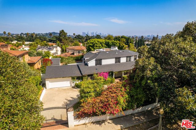 2324 N Vermont Avenue, Los Angeles CA: https://media.crmls.org/mediaz/b1b480e5-bdab-4a2b-9e98-d2b885c468b9.jpg