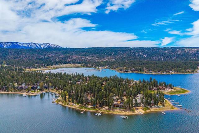 39656 Forest Road, Big Bear CA: https://media.crmls.org/mediaz/b1b564f5-693b-4f30-be86-810459b974e5.jpg