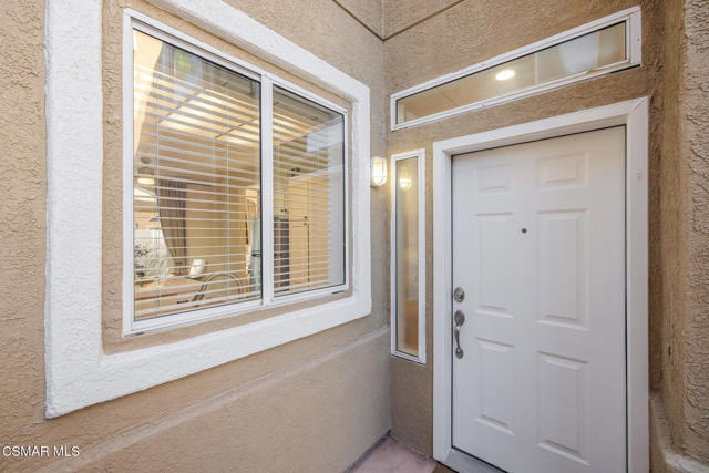 4153 Brookcrest Court, Moorpark CA: https://media.crmls.org/mediaz/b1b5c087-ec21-42b1-84a1-bc418de38679.jpg