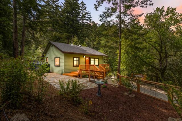12414 Alba Road, Ben Lomond CA: https://media.crmls.org/mediaz/b1b5e9fb-3cd3-4e95-98bf-a2fef48e653f.jpg